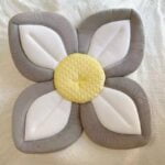 Newborn-Baby-Bath-Pad-Bathtub-Safety-Petal-Pads-Mat-Baby-Things-Plush-Sponge-Shower-Products-Bathing-3